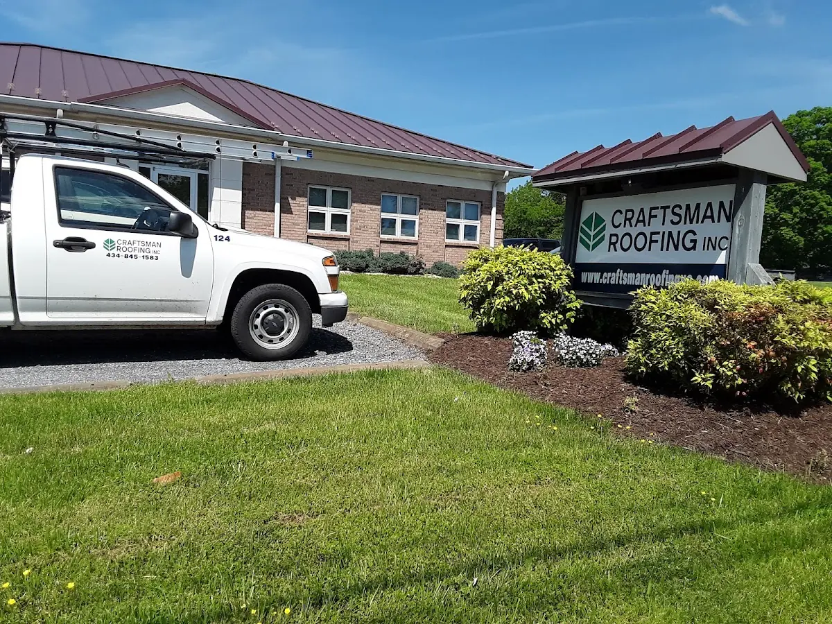 Quality Roof Replacement by experienced craftsmen in Poinsetta
